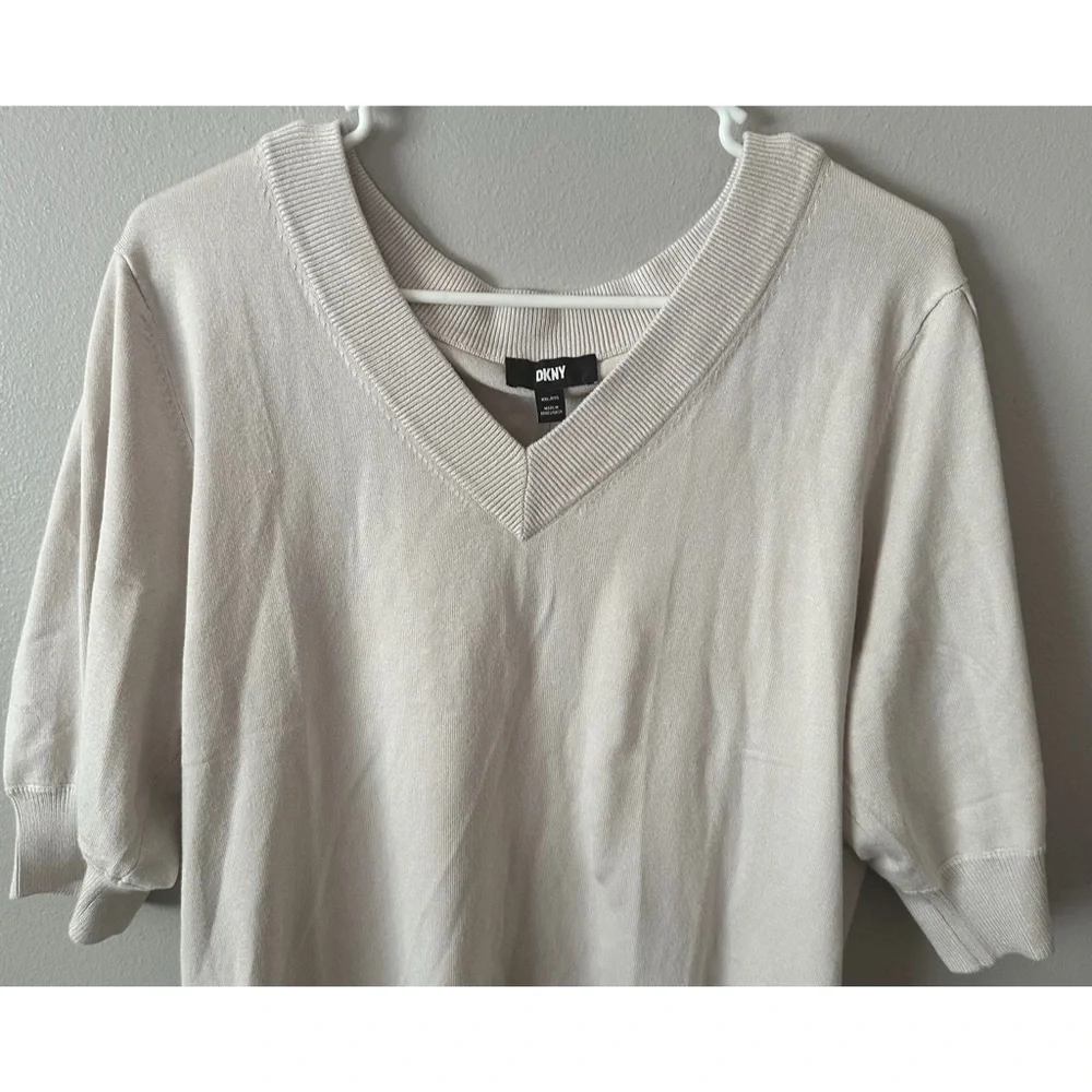 🆕 Women’s DKNY Puff Sleeve Sweater - Picture 7 of 10